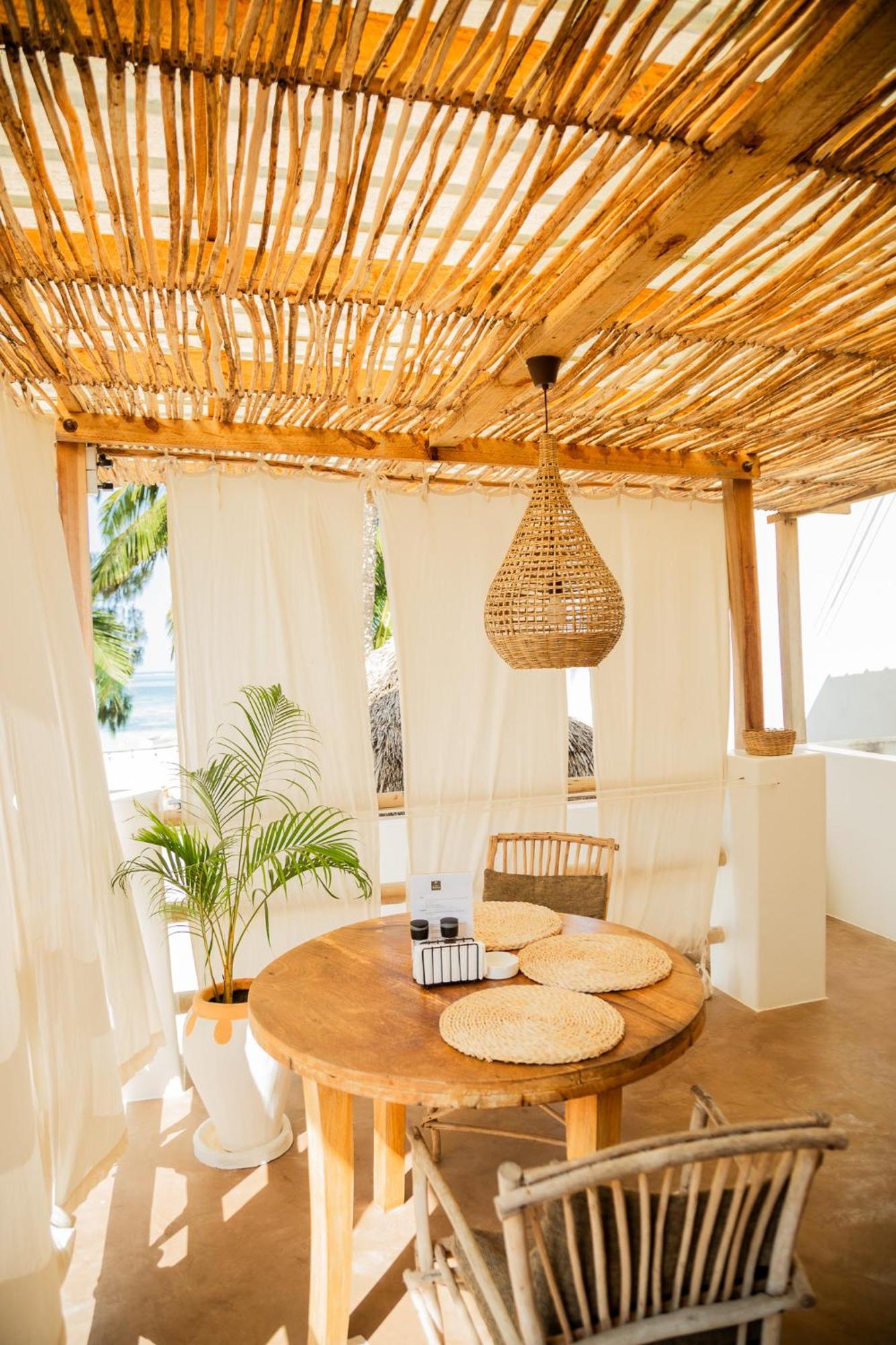 Boho Boutique Hotel - Beachfront , Adults Only , Private Pool Kiwengwa  Eksteriør bilde